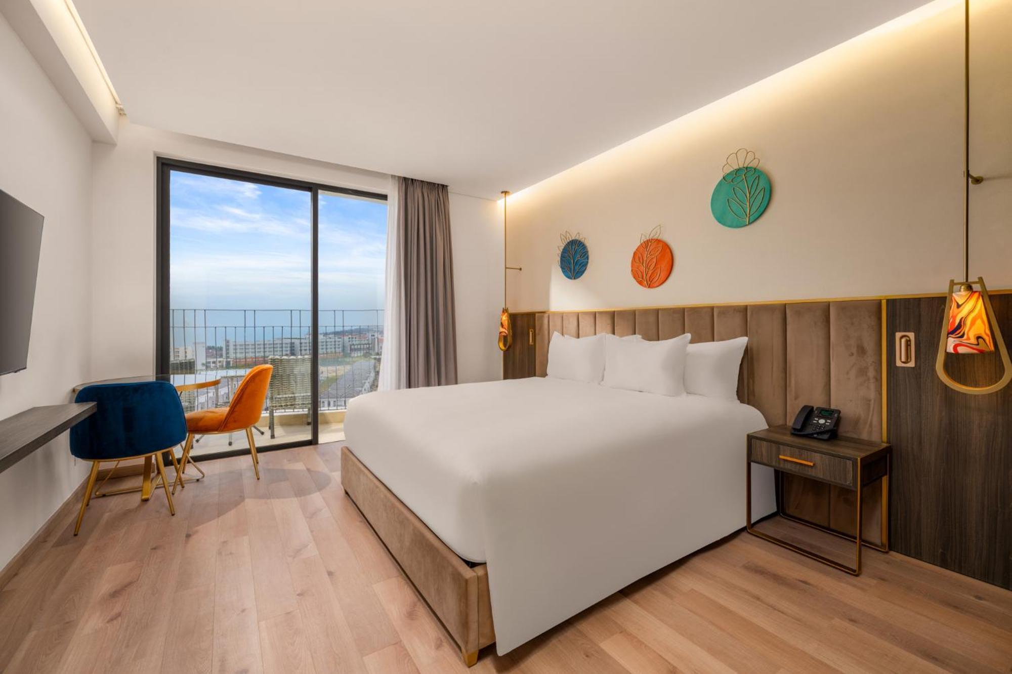 Wyndham Hoi An Royal Beachfront Resort & Villas Экстерьер фото